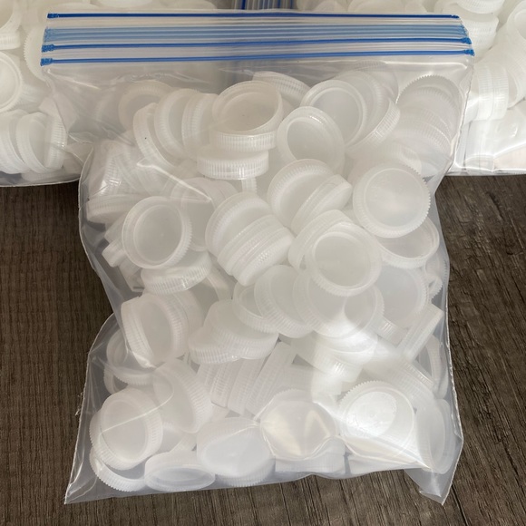 Lot 200 Clean Plastic Water Bottle Caps Great For Multipurpose Crafting - Picture 1 of 2